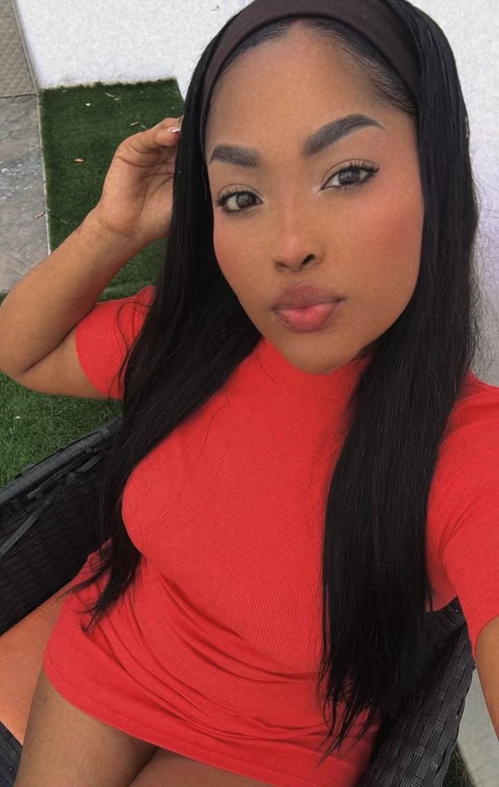 Tamara, escort se toma una selfie en Mujeresconclase Tamara, escort se toma una selfie en Mujeresconclase